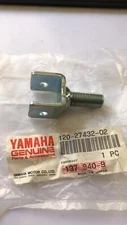 YAMAHA DT400 DT250 DT175 1978 1979 1980 Bracket Foot Rest 120-27432-02 N.O.S