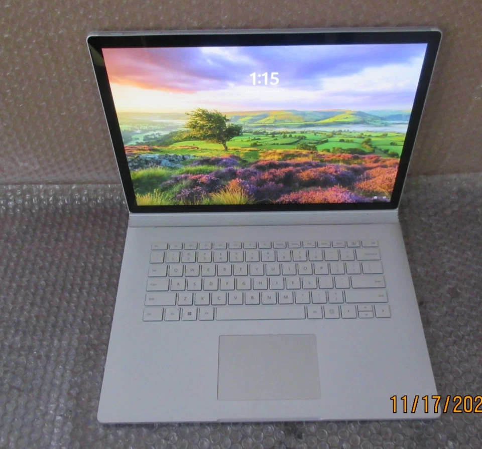 Ноутбук Microsoft Surface Book 15 дюймов i5-6 @ 2,40 ГГц RAM 8 ГБ SSD 128 ГБ WIN10P. - Изображение 2 из 4