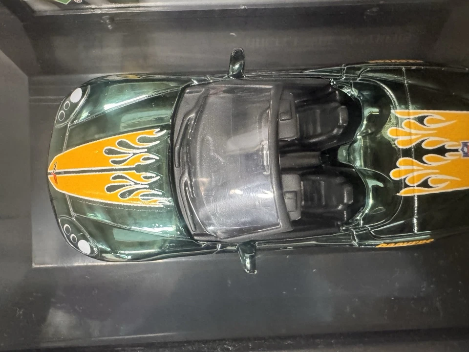 Tarjeta de atracciones Brett Favre Star 2006 Green Bay Packers Chevy Corvette fundido a presión Foto 2 de 4