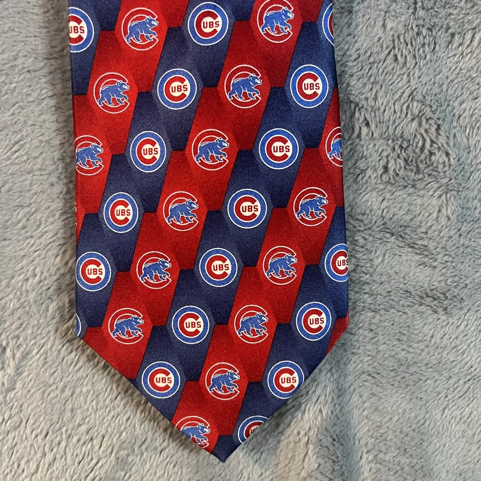 Corbata de béisbol Eagles Wings genuina con licencia MLB para hombre 100 % seda Chicago Cubs Foto 2 de 4