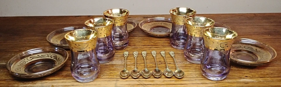 6 tazas de vidrio especiales cortadas a mano con adornos de oro de 24 quilates hechas a mano platillos y 6 cucharas de latón Foto 3 de 4