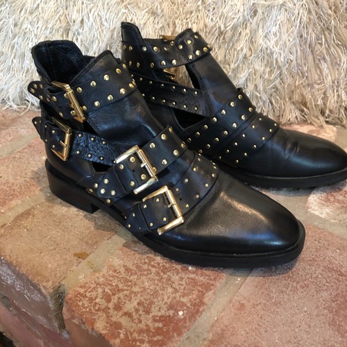 TOPSHOP Black Leather Ark Studded Gold 