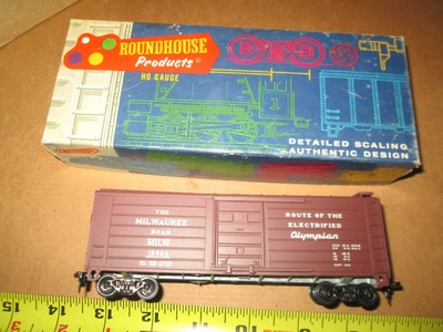 HO Scale Roundhouse 1021 Milwaukee Olympian 40' Boxcar in box. 