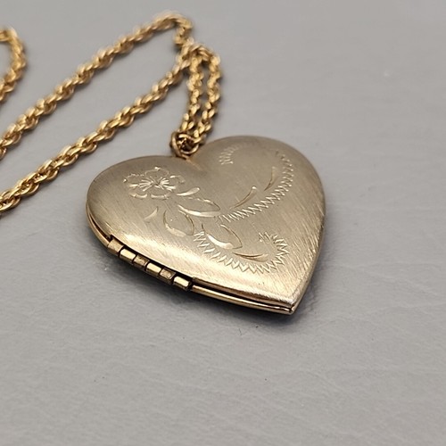 Vintage Heart Locket Necklace Etched Brushed Gold Tone Large Photo 24" - Picture 7 of 16