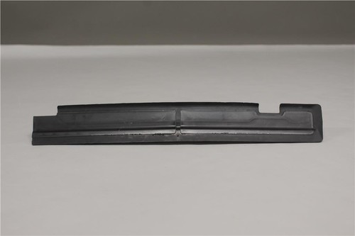 8X0121331 Left Radiator Seal Audi A1 2011-2014 New Genuine Part - Picture 3 of 5