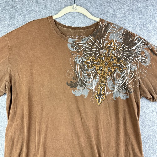 Camiseta Affliction Distressed Para Hombres XL Live Fast Distressed Tribal Cross Gráfico* - Imagen 6 de 13