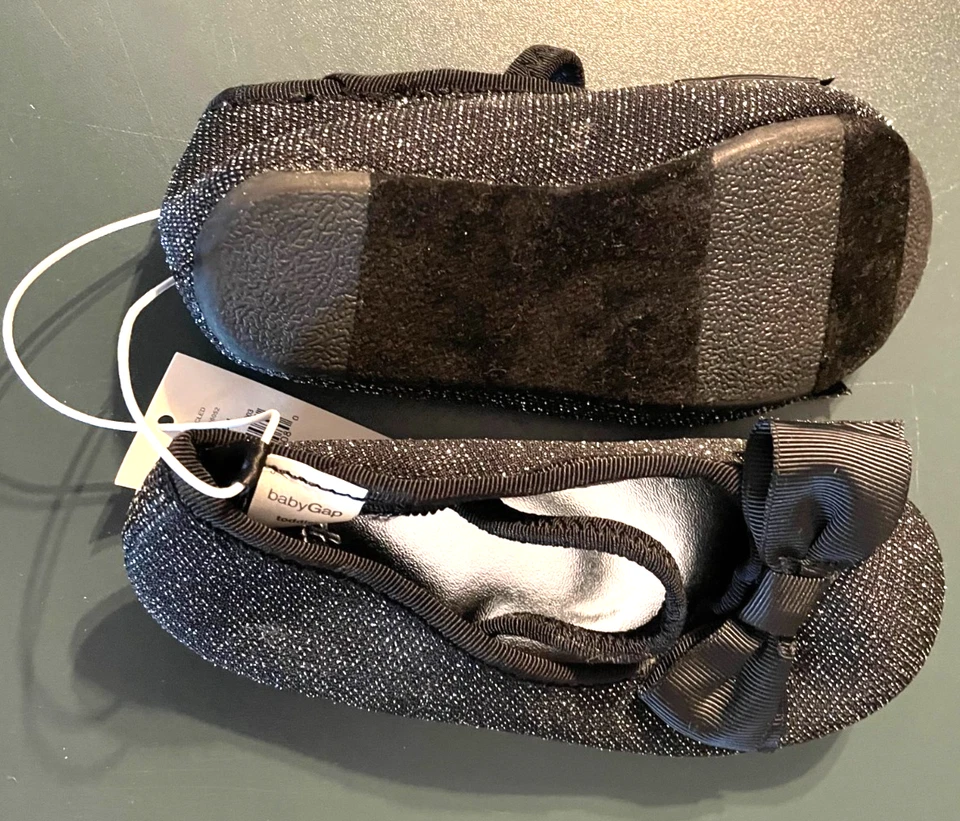 Baby Gap NWT Toddler Preschool Girls  8 Black Glitter Ballet Flats Shoes - Image 3 of 3