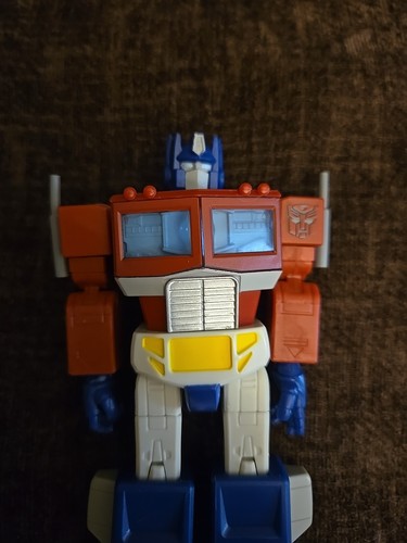 2020 Hasbro Transformers R.E.D. Optimus Prime Action Figure - Picture 2 of 11