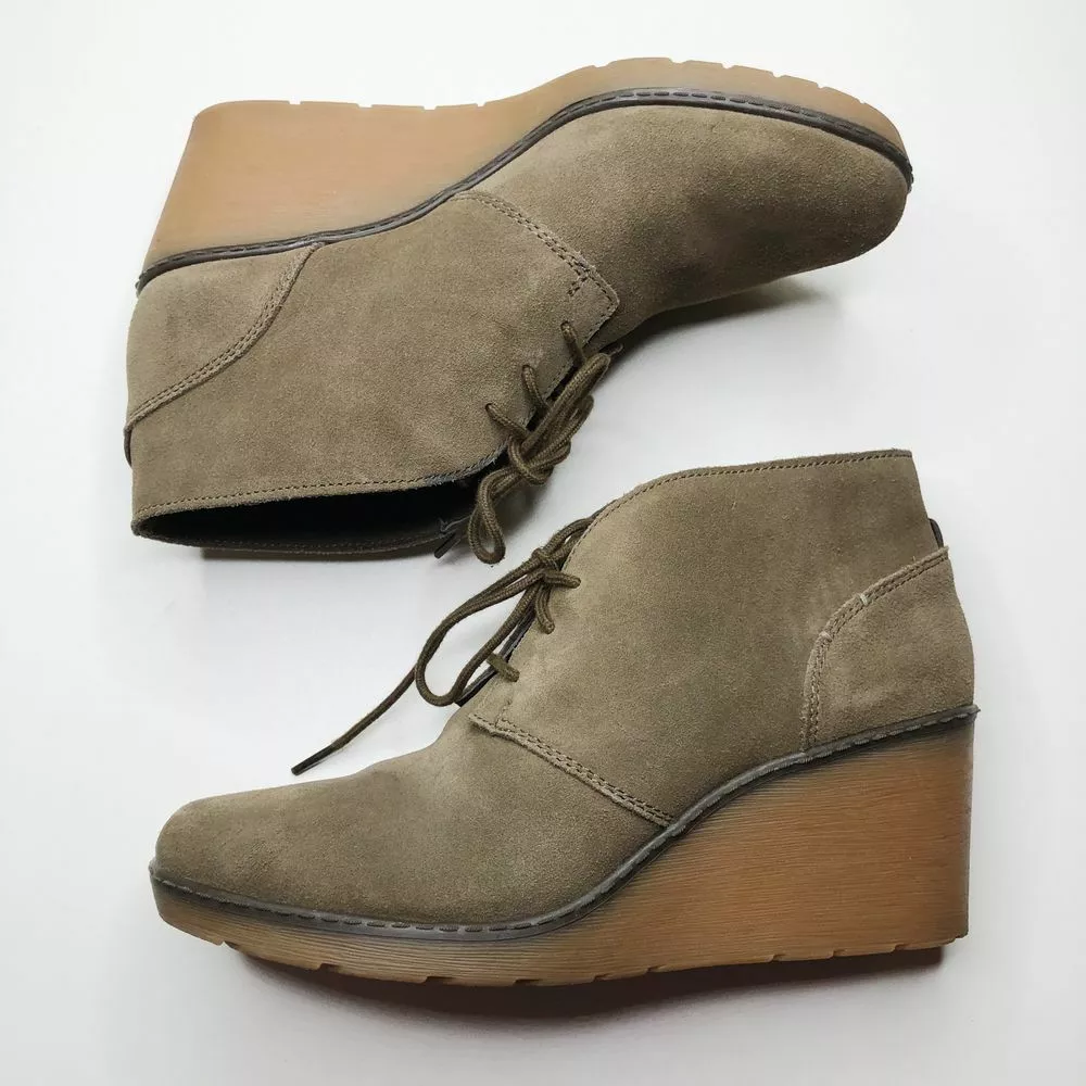 Clarks women's hazen top charm fashion boot