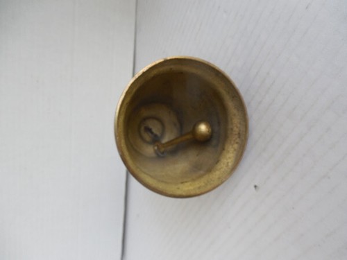 Vintage Solid Brass Bell - Vocem-meam-audit-oui-me-tangit 6 3/4" - Picture 8 of 8