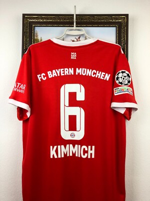 Bayern Munich Home football shirt 2022 Soccer #6 Kimmich