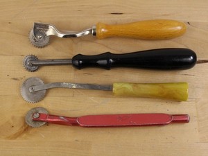 Vtg Lot of 4 Sewing Tracing Wheels Boye DGM Western Germany