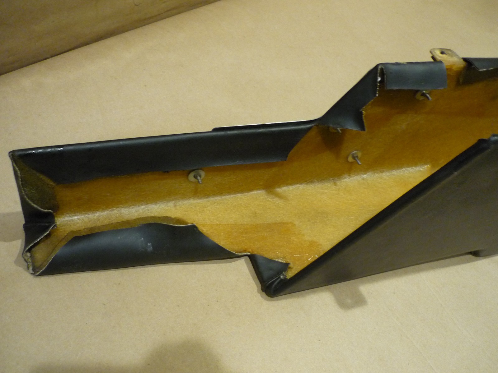 Ferrari 308 - Front Tunnel Black - P/N 60337508