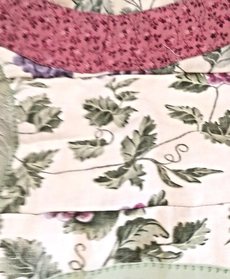 Funda de almohada aplicada lavanda y retazos verdes 18 pulgadas x 35 pulgadas LEER Foto 4 de 4