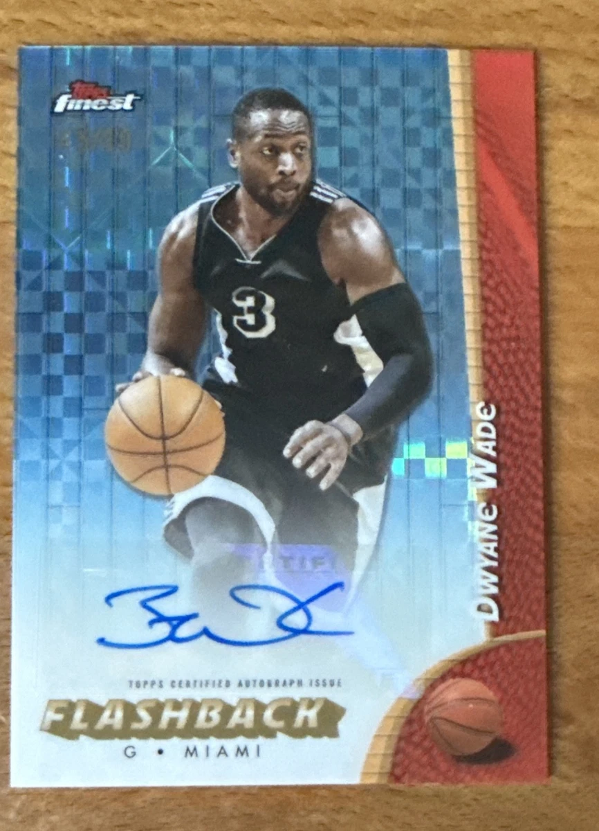 Topps Dwyane Wade Basketball Autographed Sports Trading Cards