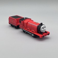 2013 Motorized Trackmaster Thomas  Friends James 5 Engine  Coal Tender Car