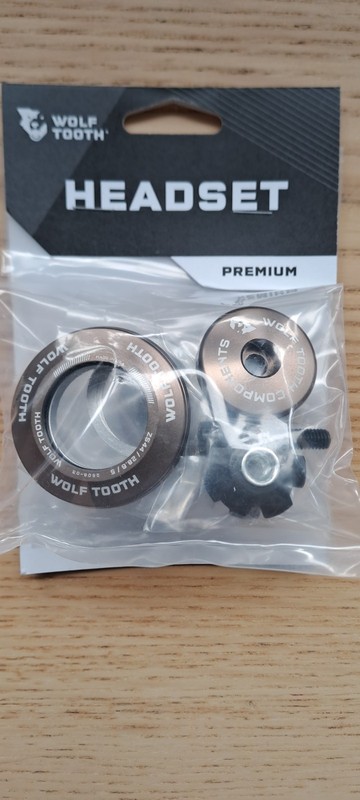Wolf Tooth premium headset - Espresso ZS44/28.6 upper and EC44 lower