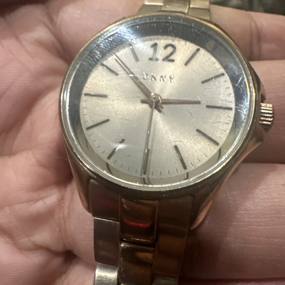 Рабочие женские часы DKNY Eldridge серый циферблат розовое золото 32 мм подходят 8 дюймов - Изображение 4 из 4