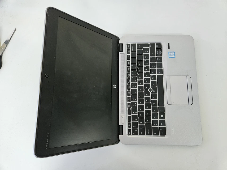 HP EliteBook 820 G3 · i5-6300U · 4GB · 250GB, photo 4 of 5