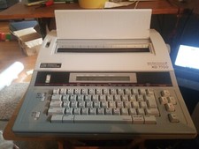 Smith Corona XD 7700 Word Processing Electric Typewriter Tested Works Dictionary thumbnail