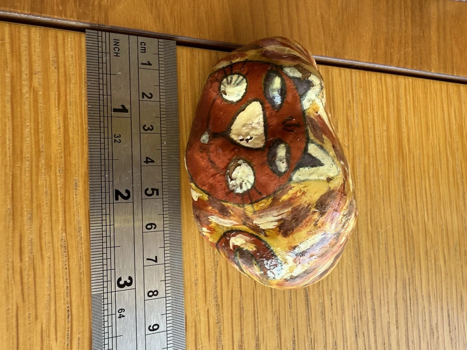 Lindo guijarro gato sentado pintado a mano 8 cm x 4,5 cm Foto 4 de 4