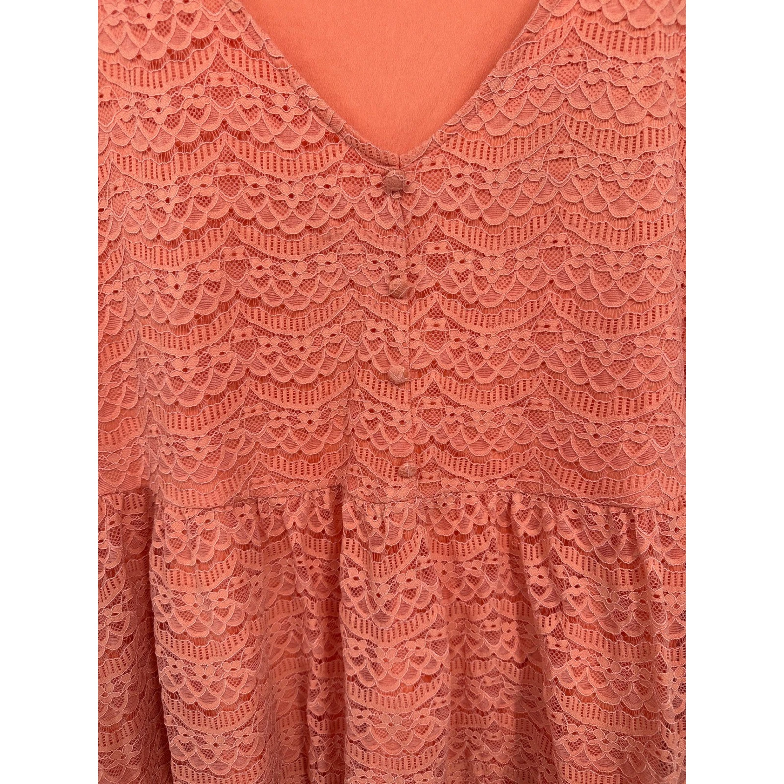 Torrid Coral Orange Lace Peplum Top Size 4 Sleeveless V-Neck Babydoll Boho - product detail image 3