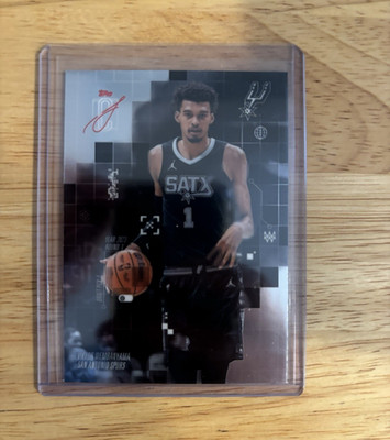 Victor Wembanyama Topps Signature Club 2025-26 After Image AF-17 Spurs