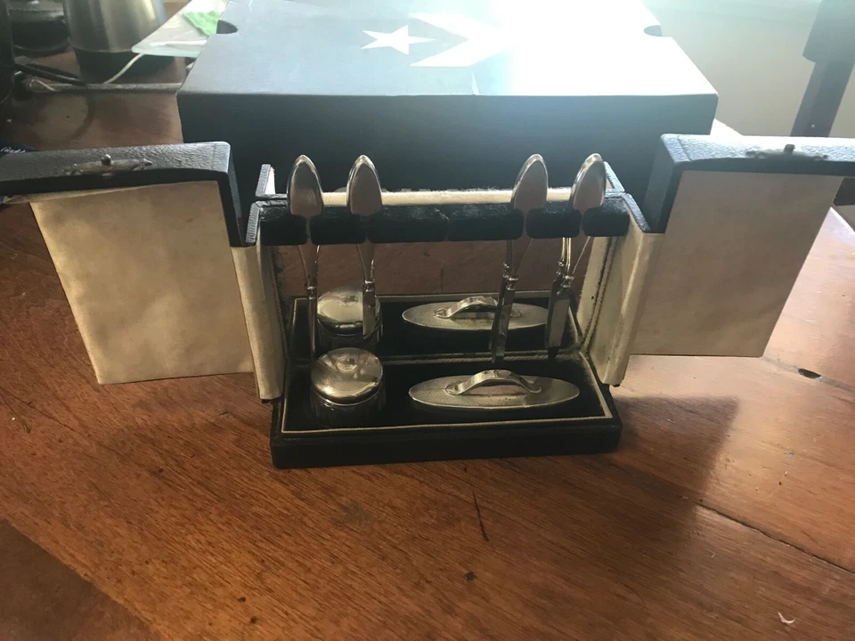 КРАСИВЫЙ АНТИКВАРНЫЙ НАБОР ПИЛОК ДЛЯ НОГТЕЙ В КОРОБКЕ С КЛЕЙМОМ ПОКОЙНЫЙ ЛОТ НЕДВИЖИМОСТИ - Изображение 2 из 4