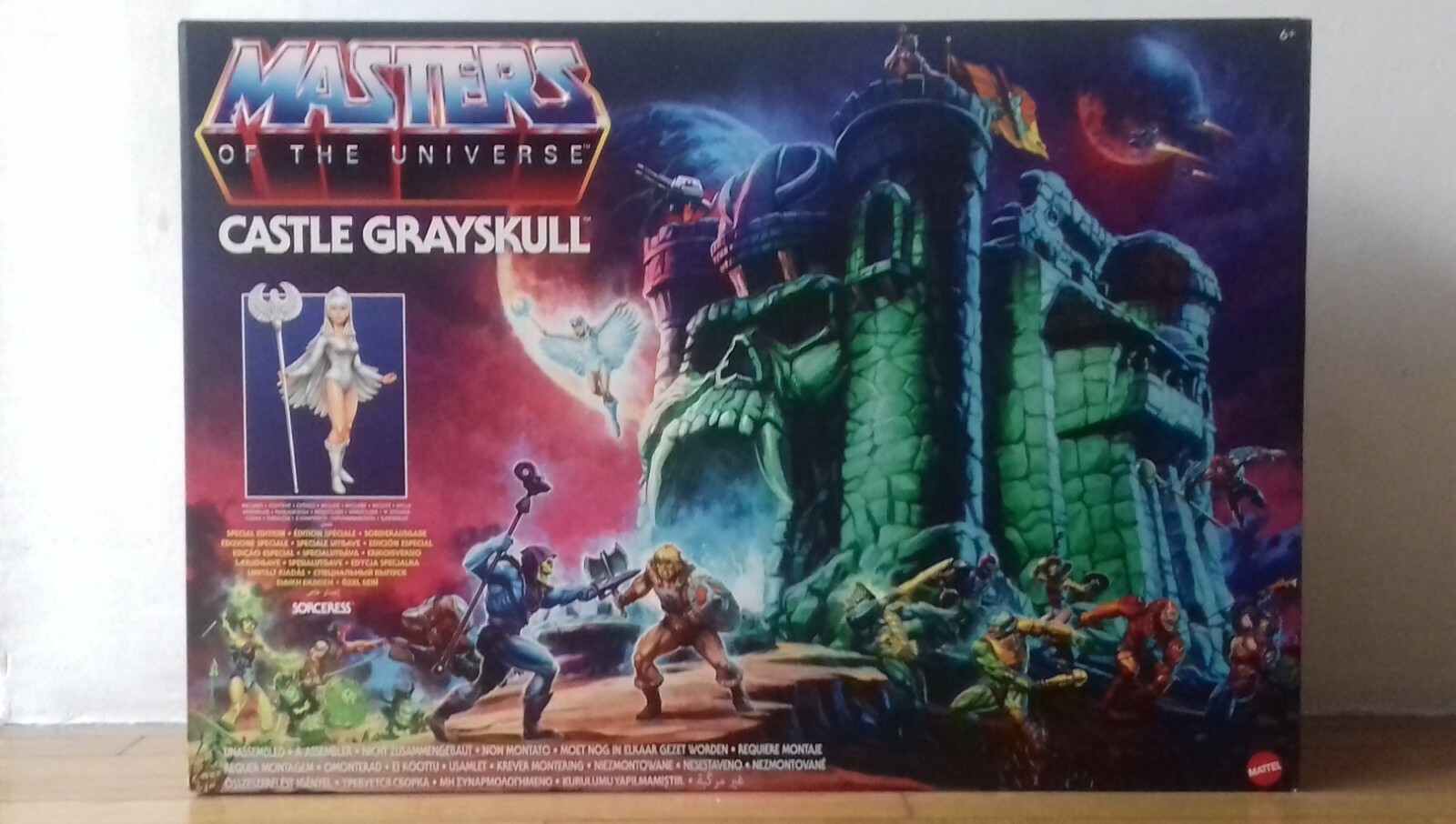 Château Grayskull Mattel pour décorer une vitrine geek de salon moderne