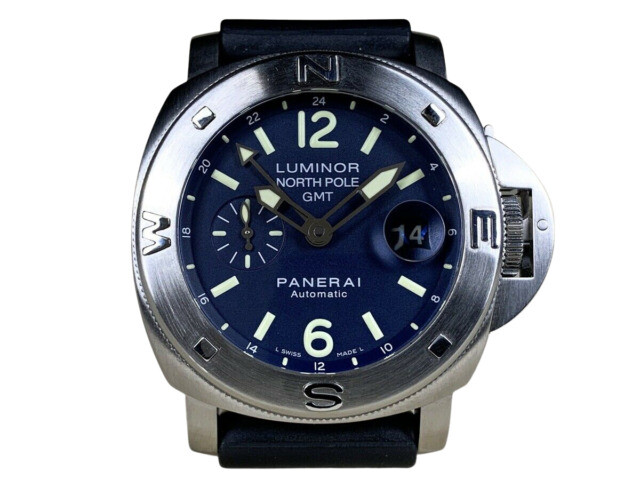 tag heuer monaco wrist