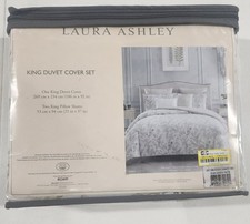 King Lindy Duvet Cover Set Green - Laura Ashley