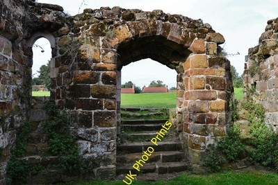 Foto 12x8 Altes Schloss Bolingbroke: Eingang zum Küchenturm von Insi c2016