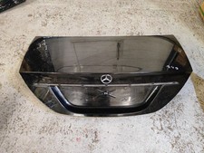 Mercedes-Benz CLS C219 2005 3.5 Schwarzer Hinterer Kofferraumdeckel 197U Benzin Mercedes-Benz CLS C219 2005 3.5 Schwarzer Hinterer Kofferraumdeckel 197U Benzin