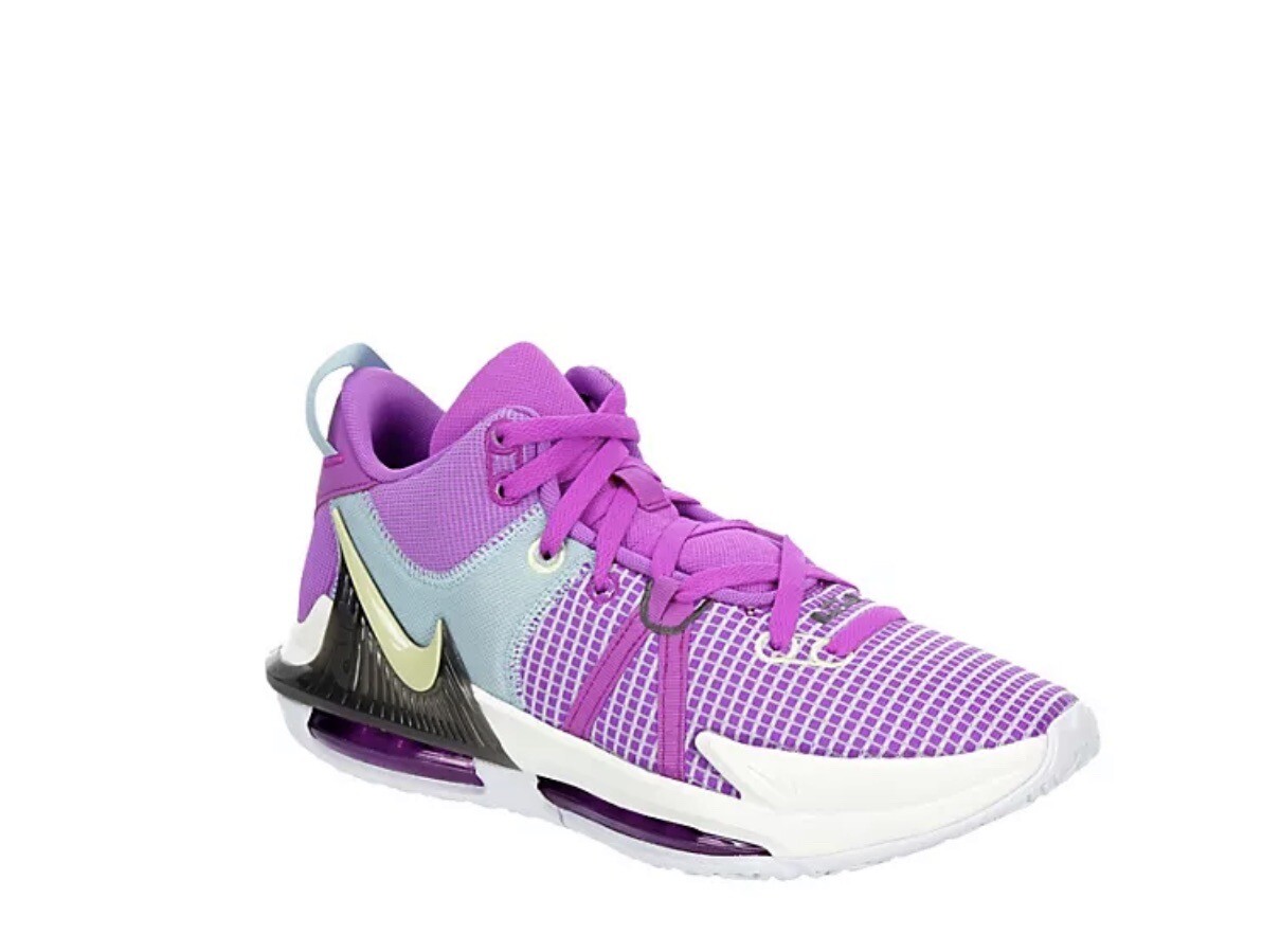 NIKE MENS LEBRON WITNESS 7 BASKETBALL SHOE - PURPLE New W/o Tag