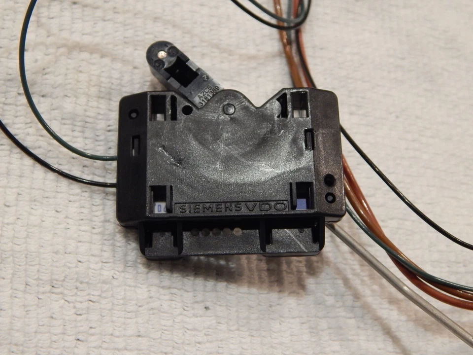 Gas Tank Sending Unit Assembly for Mercedes Benz 03-05 E320, 06-09 E350 — 第 2/4 张图片