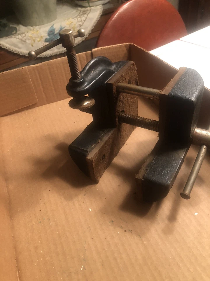 Винтажные тиски для деревообработки STANLEY NO 700 Сделано в США - Изображение 4 из 4