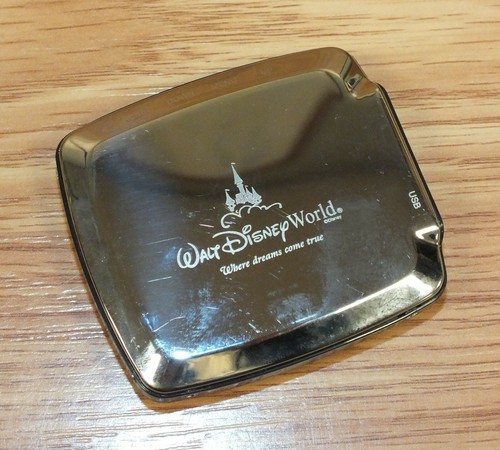 Walt Disney World Digital Photo Frame Key Chain w/ CD USB Cable & Instructions - Picture 3 of 6
