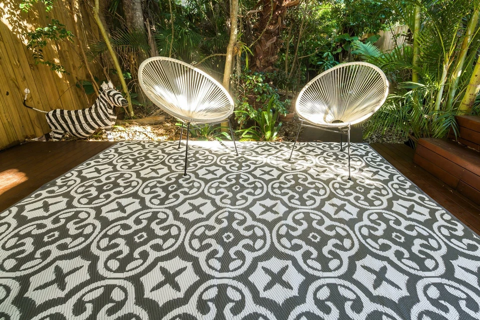 200 x 270cm Lisboa Grey/White Outdoor Plastic Rug/Mat Waterproof - image 2 of 4