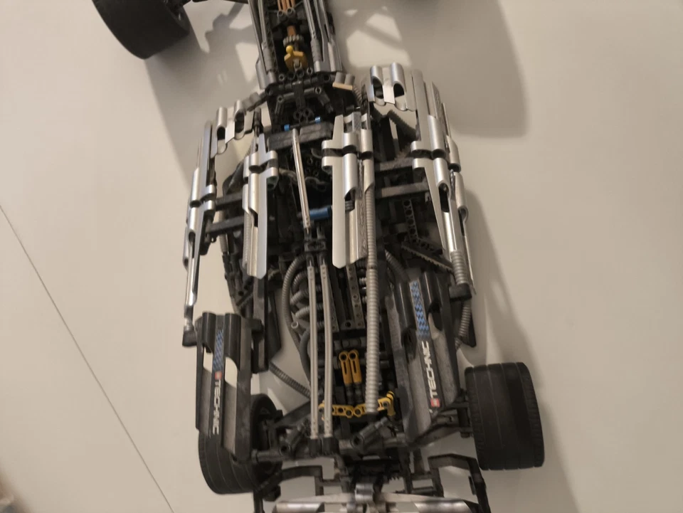 LEGO Technic 8458 Silver Champion, photo 4 sur 5