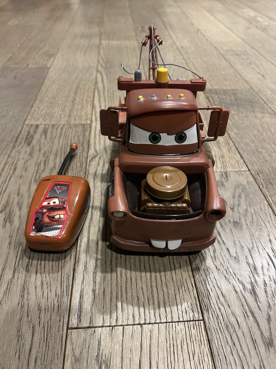 Disney Pixar Cars 2 Tow Mater Talking Remote Control Toy Working