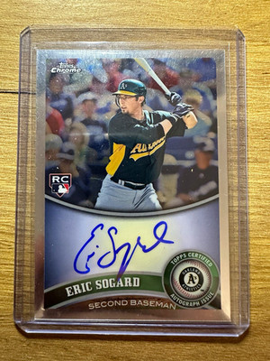 2011 Topps Chrome Eric Sogard #184 RC Rookie Auto Autograph Oakland Athletics