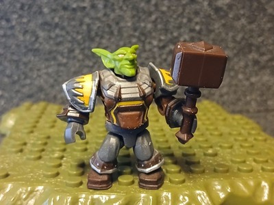Mega Bloks World Of Warcraft Series 1 Goblin Mega Construx. D33