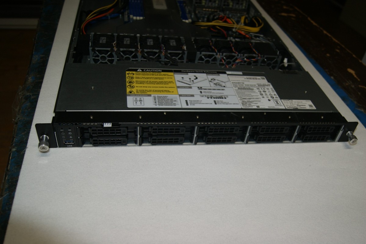 Gigabyte R162-Z12-CD 1U M.2 NVME Server AMD EPYC 7642 48 CORES CPU