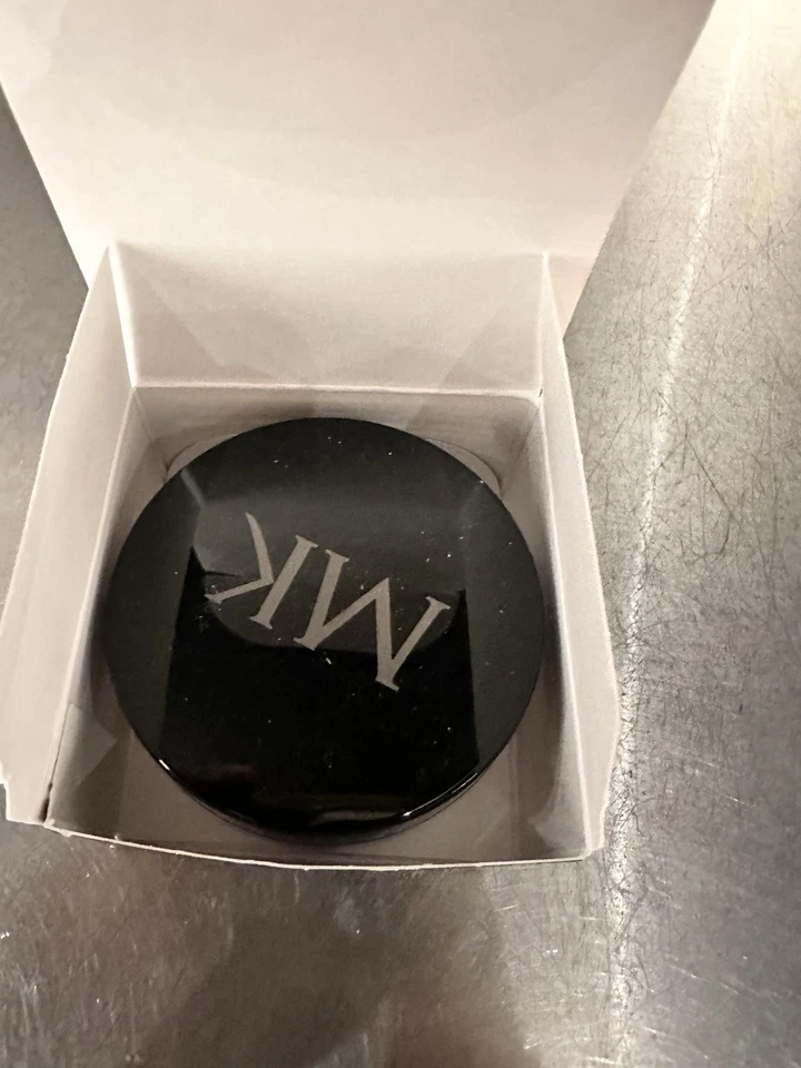 Mary Kay Translucent Loose Powder .39 oz  New In Box - Image 2 of 2