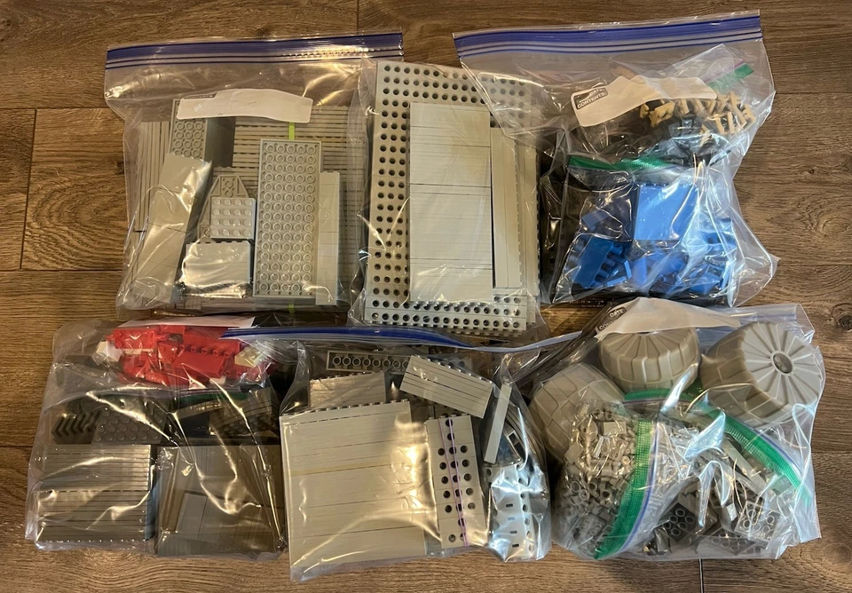 LEGO Star Wars UCS Star Destroyer 10030 - 98% Complete + Manual - READ - Image 2 of 4