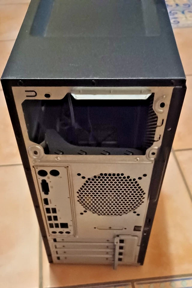 Acer PC-Gehäuse MiniTower schwarz - Ohne Netzteil, Mainboard etc. - Bild 2 von 3