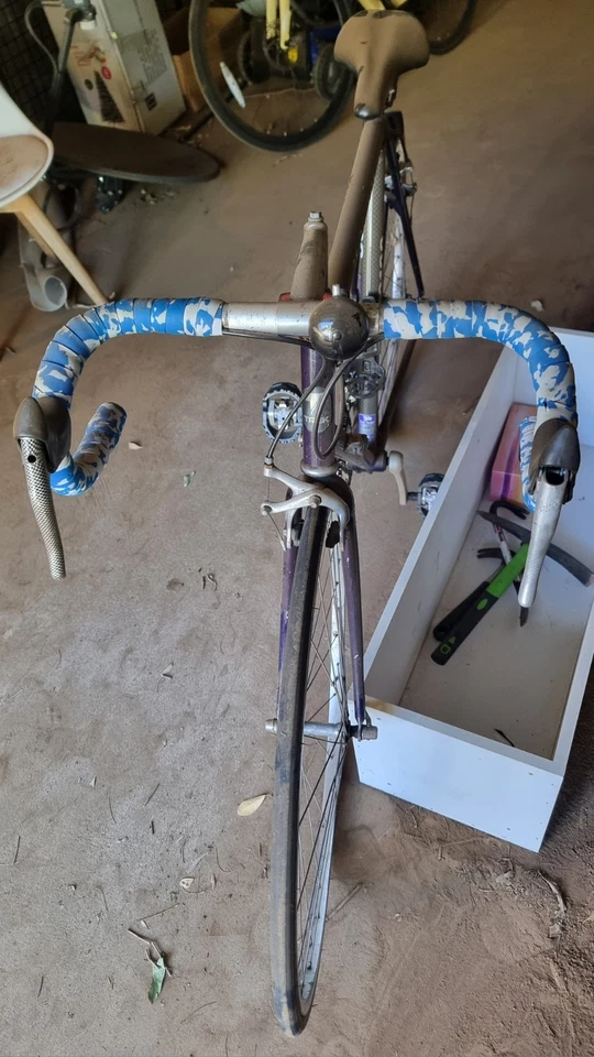 Trek 2100 Road Bike Medium 57cm Carbon - image 3 of 4