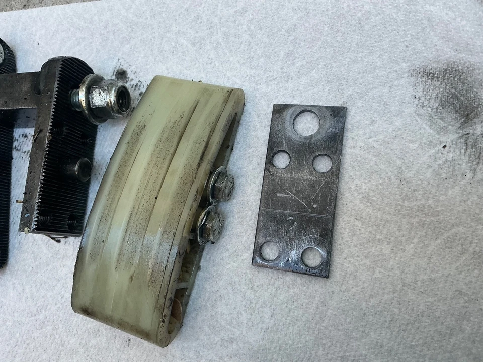 Lote de almohadillas tensoras de cadena primaria Harley Davidson EVO FXR Touring Dyna y Softail Foto 3 de 3