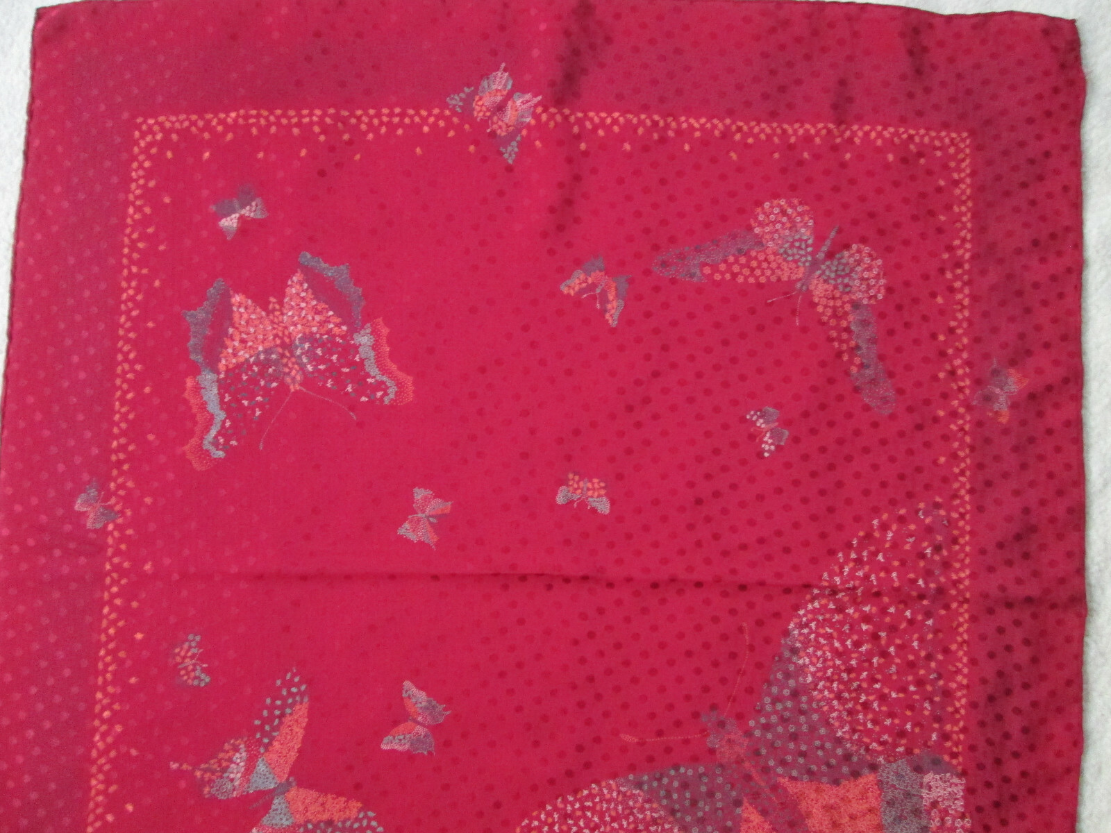 Foulard En Soie Vintage FRANÇOISE GUÉRIN - Grand Format 105 X 110 Cm - Couleur Violet