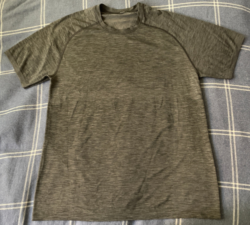 Lululemon Shirt Crew Kurzarm Stretch Metal Vent Run Gym LARGE GRAU